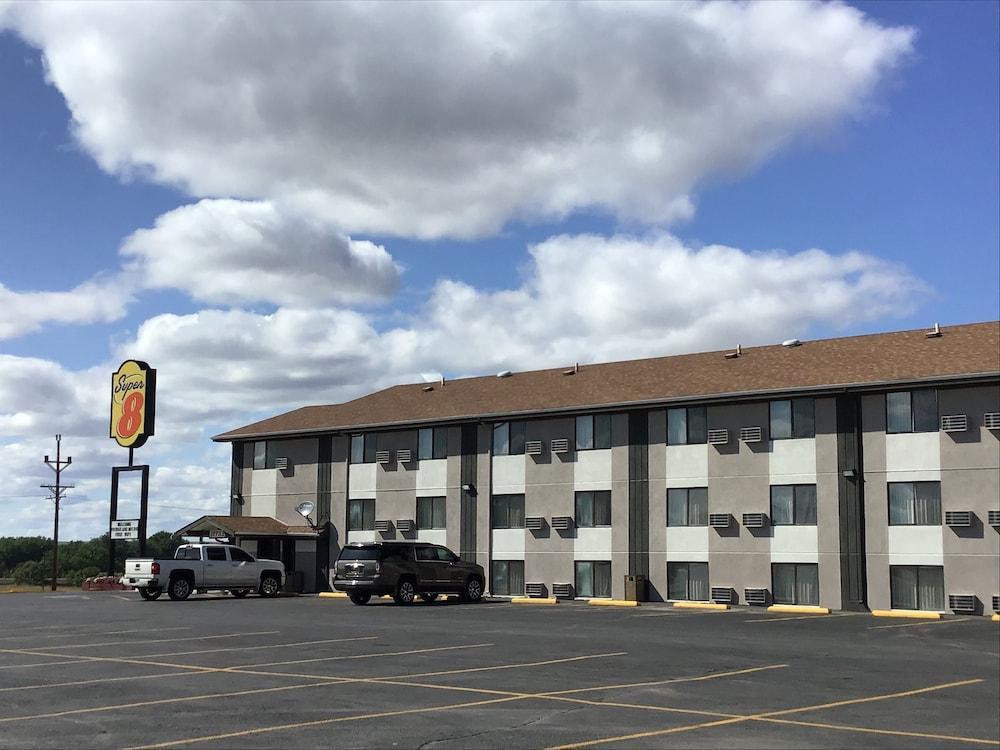 Super 8 By Wyndham Miles City Zewnętrze zdjęcie