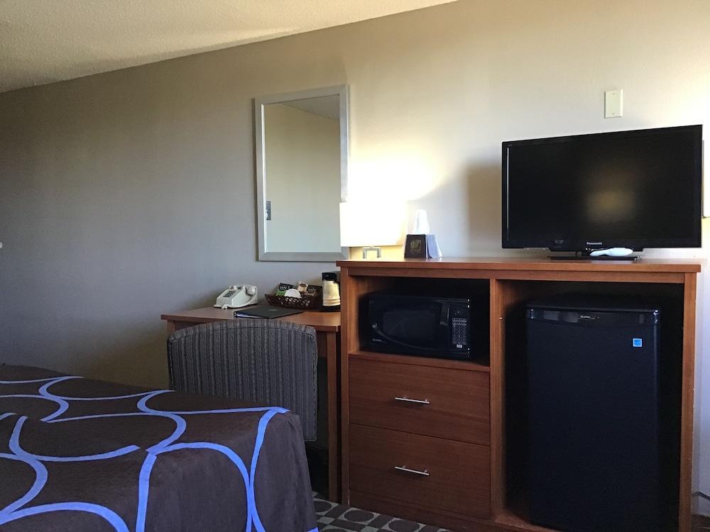 Super 8 By Wyndham Miles City Zewnętrze zdjęcie