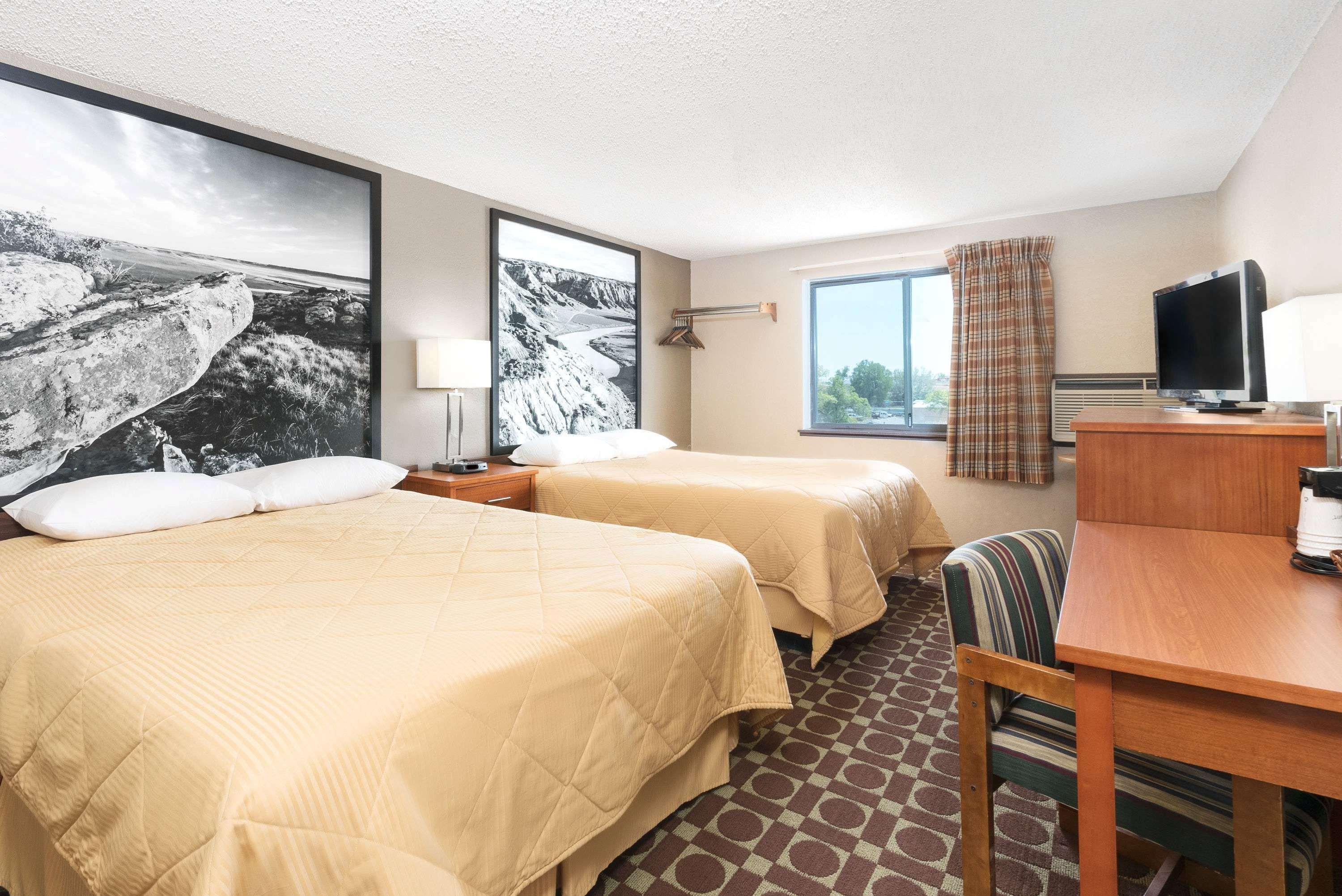 Super 8 By Wyndham Miles City Zewnętrze zdjęcie
