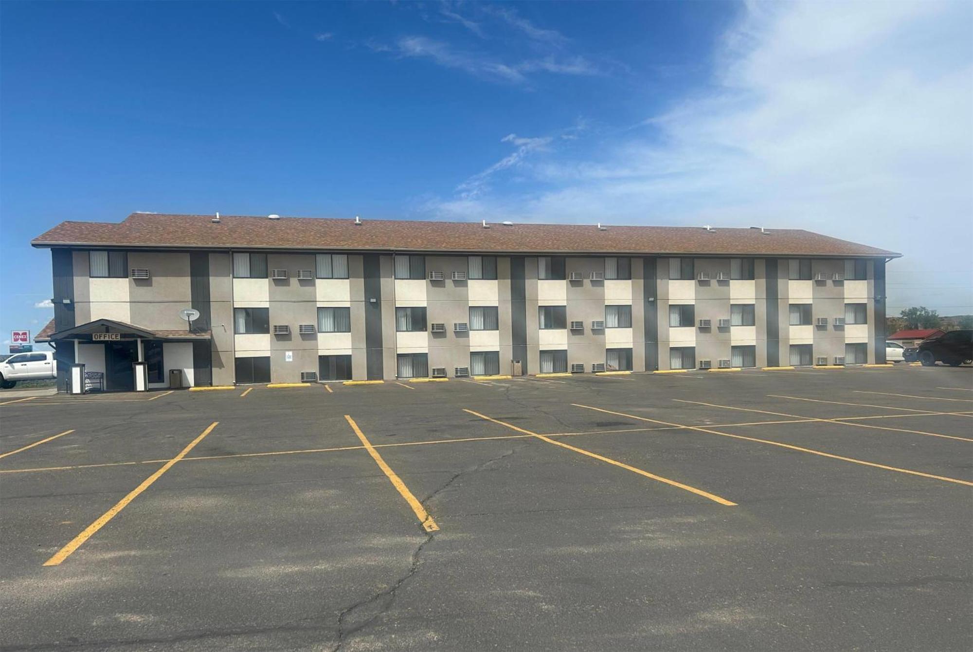 Super 8 By Wyndham Miles City Zewnętrze zdjęcie